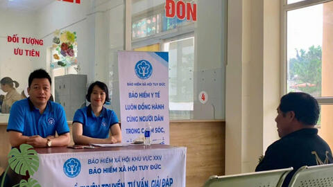 Trung tâm Y tế khu vực Tuy Đức phối hợp tuyên truyền, tư vấn, giải đáp chính sách Bảo hiểm xã hội, Bảo hiểm y tế